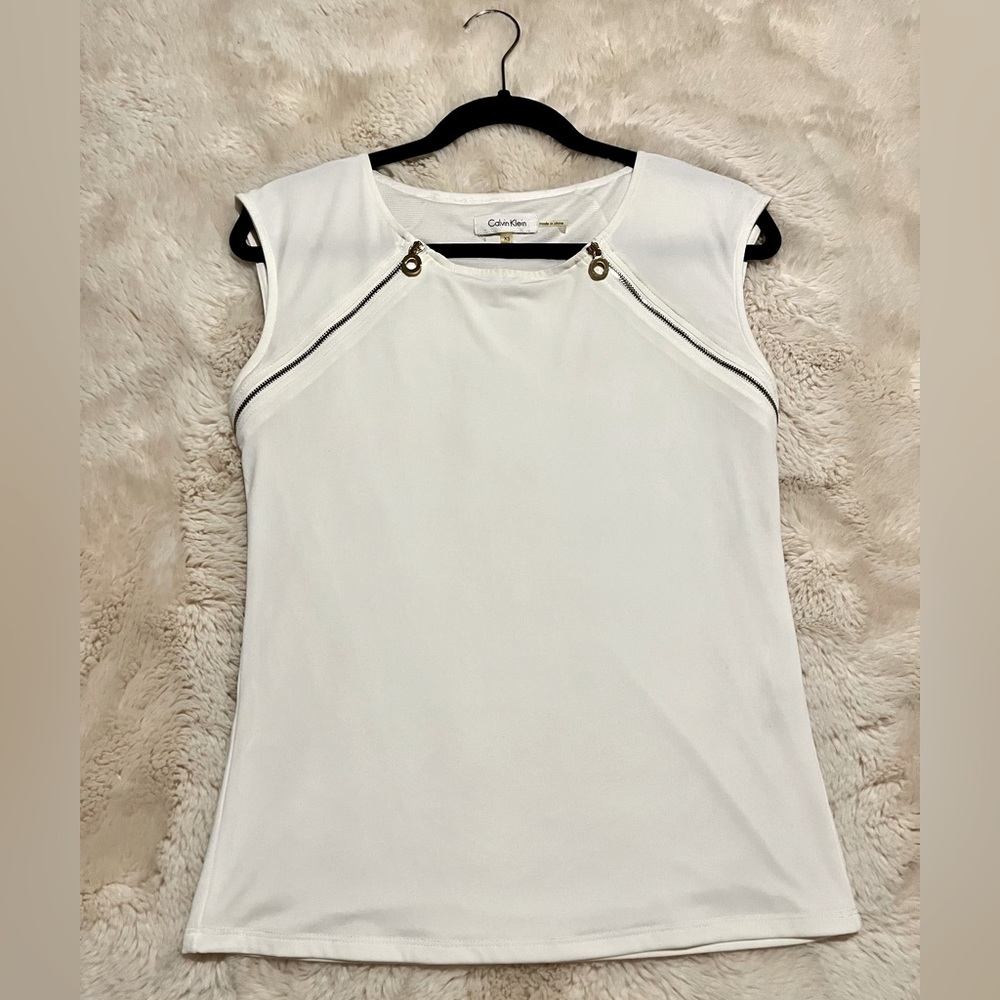 CALVIN KLEIN SIZE XS BLOUSE!!!
